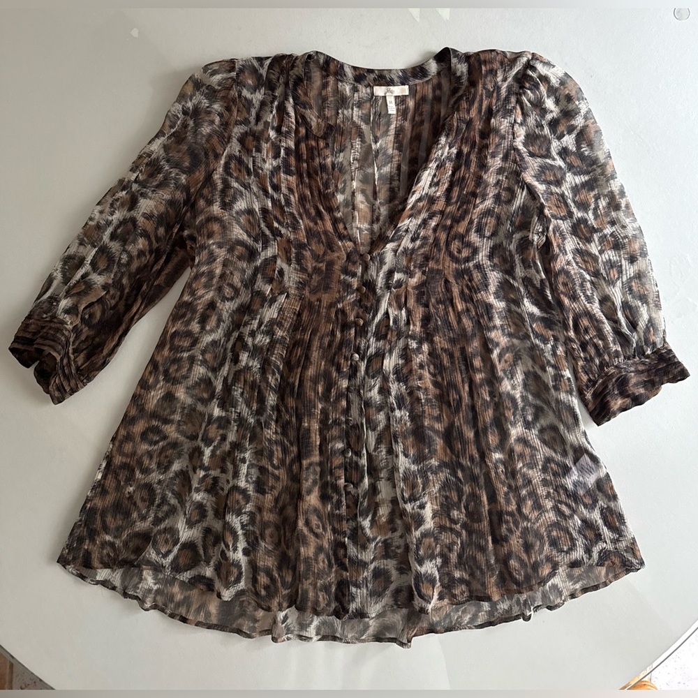 Joie 100% Silk Leopard Print Blouse Size M Sheer Flowy Boho Top